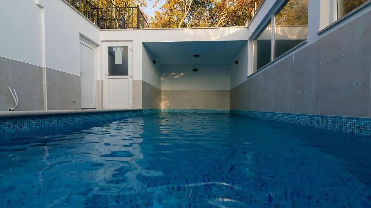 נייביצה Guest House Lavanda 4 0*,