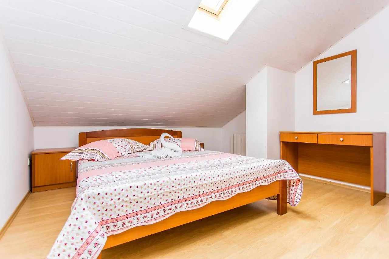 Guest House Lavanda 4 Njivice